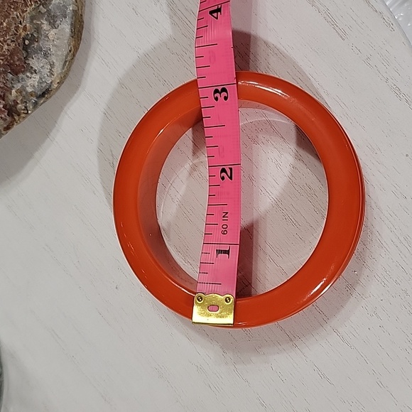 Bakelite Atomic Orange Ribbed Vintage Bangle Bracelet - Picture 6 of 10